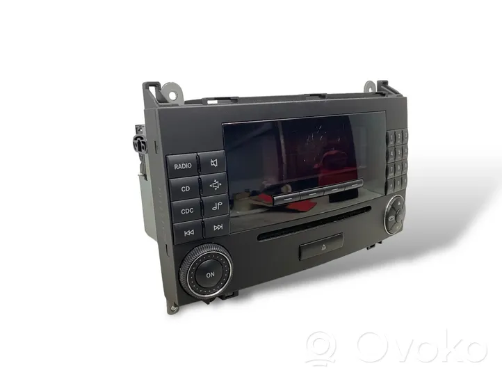 Mercedes-Benz A W169 Panel / Radioodtwarzacz CD/DVD/GPS A1698700689