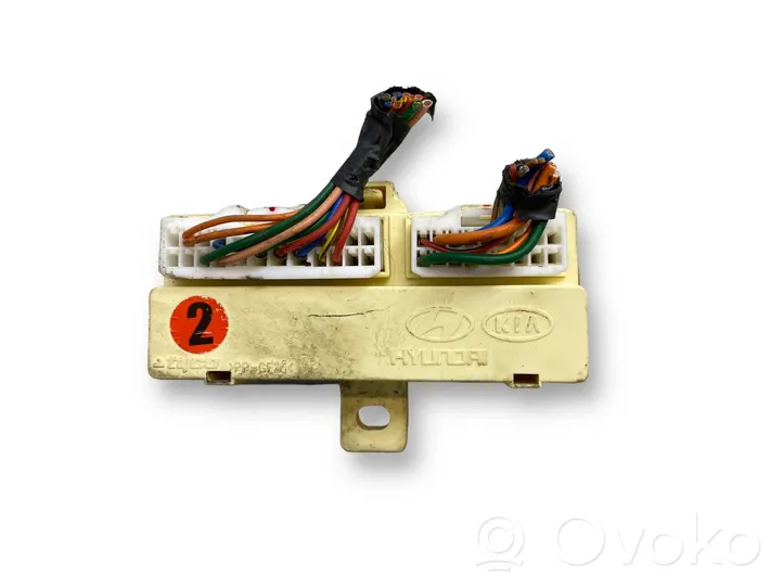 KIA Carens II Komputer / Sterownik ECU i komplet kluczy 3911627486