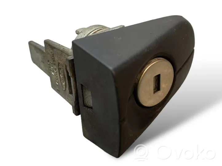 Ford C-MAX I Ignition lock 3M513F880AC