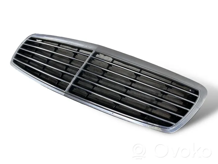 Mercedes-Benz E W211 Grille de calandre avant A2118800583