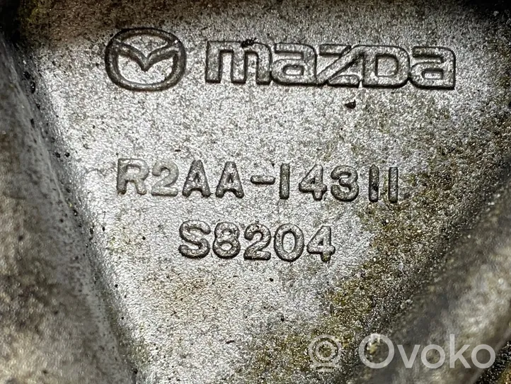 Mazda 6 Supporto di montaggio del filtro dell’olio R2AA14311