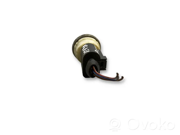 Audi A6 S6 C6 4F Air conditioning (A/C) pressure sensor 1J0973703