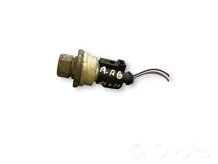 Audi A6 S6 C6 4F Air conditioning (A/C) pressure sensor 1J0973703