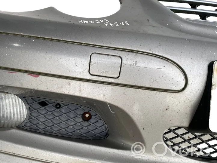 Mercedes-Benz C W203 Zderzak przedni 