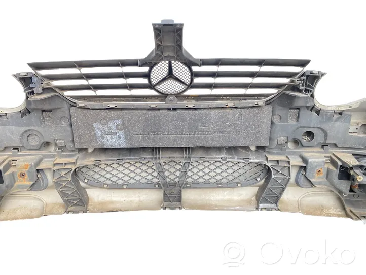 Mercedes-Benz C W203 Front bumper 