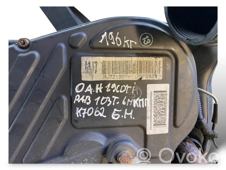Opel Astra H Silnik / Komplet Z19DTH