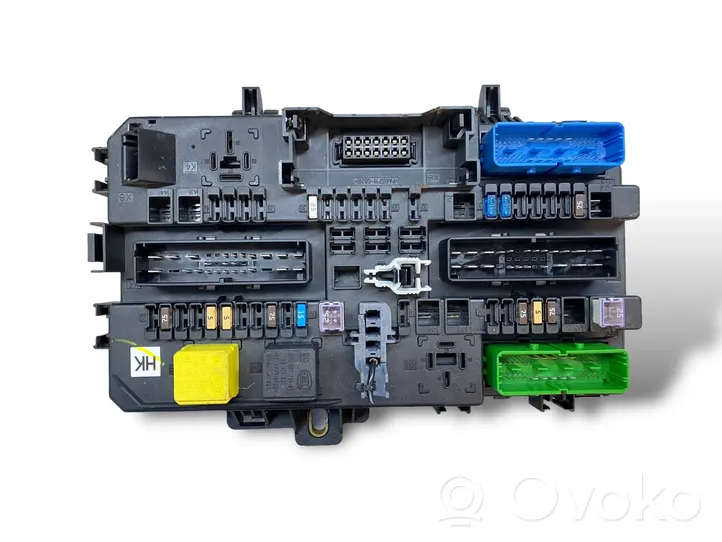 Opel Astra H Fuse box set 13206762