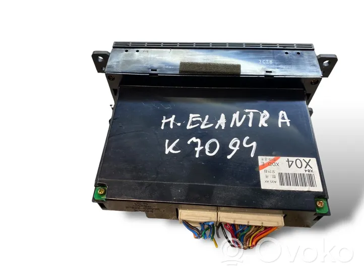 Hyundai Elantra Oro kondicionieriaus/ klimato/ pečiuko valdymo blokas (salone) 972502DXXX