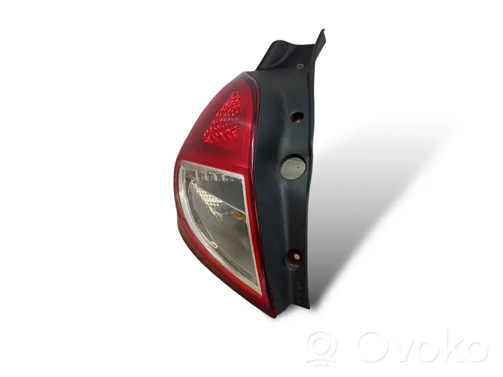 Renault Clio III Lampa tylna 8200886944