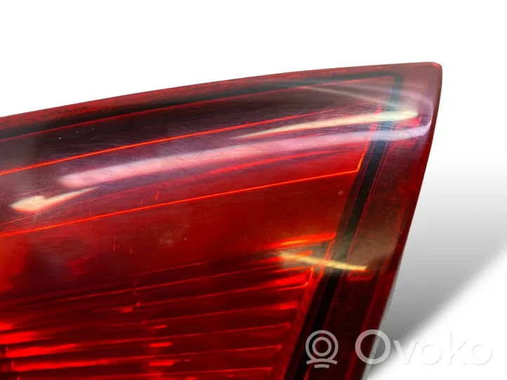 Nissan Qashqai Lampy tylnej klapy bagażnika 89071064