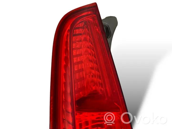 Honda CR-V Lampa tylna 2168