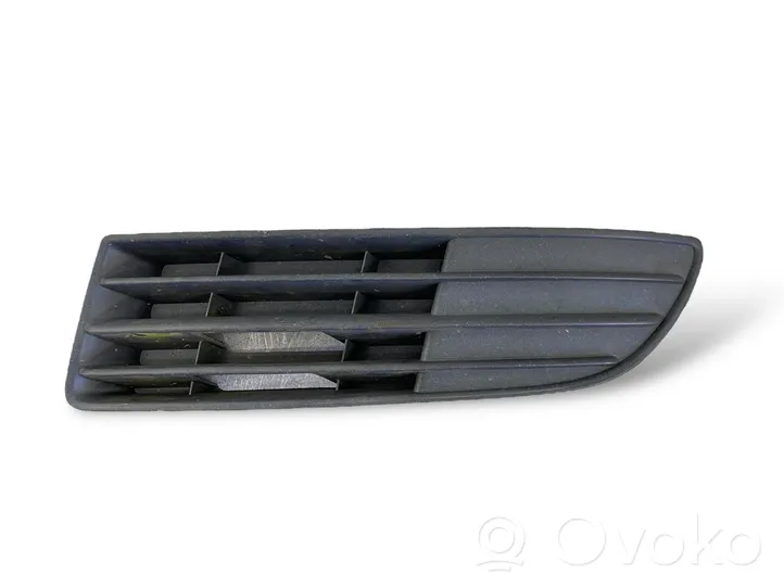 Volkswagen Polo IV 9N3 Front bumper lower grill 6Q0853665D