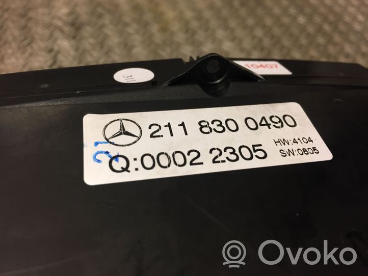 Mercedes-Benz E W211 Przełącznik / Włącznik nawiewu dmuchawy 2118300490