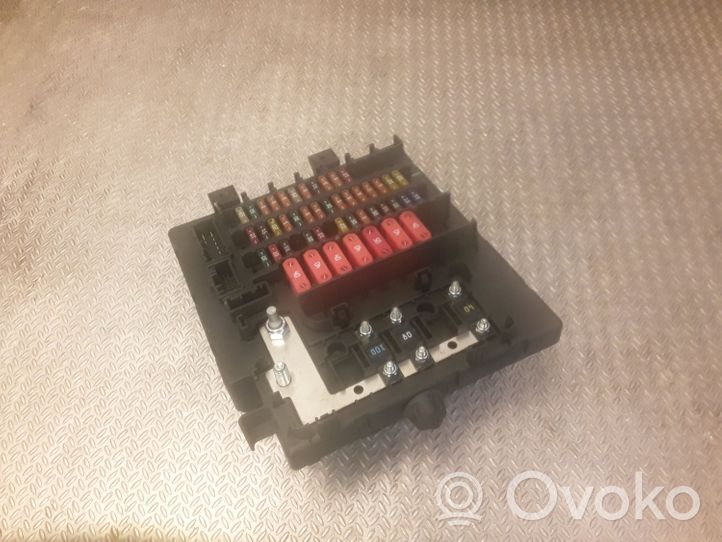 BMW Z4 E85 E86 Relay mounting block 8378113