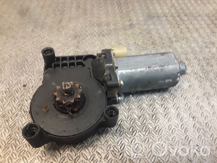 Mercedes-Benz ML W163 Motorino alzacristalli della portiera anteriore 990408100