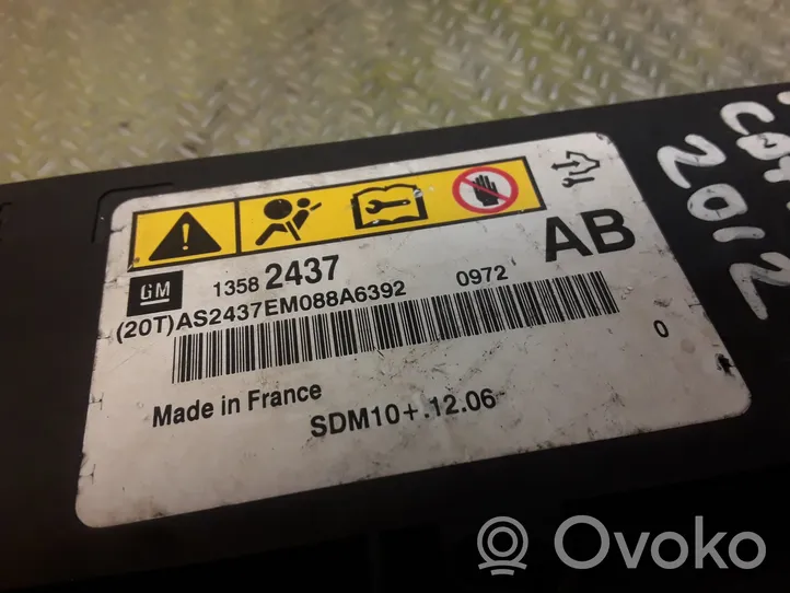 Opel Meriva B Turvatyynyn ohjainlaite/moduuli 13582437