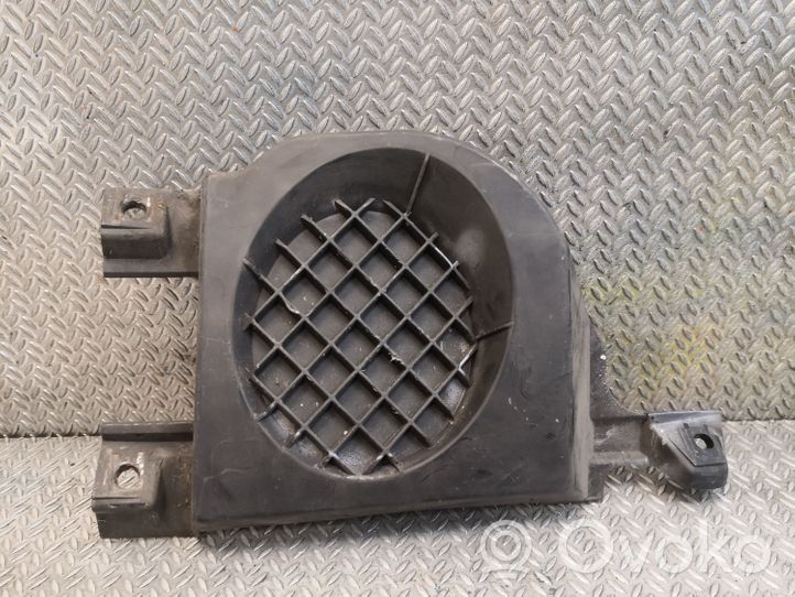 BMW 1 E81 E87 Grille inférieure de pare-chocs avant 7058461