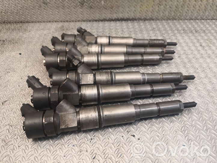 BMW 7 E38 Fuel injectors set 2354093