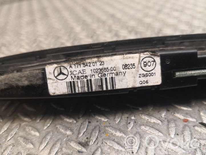 Mercedes-Benz B W245 Écran d'affichage capteur de stationnement PDC 1715420123