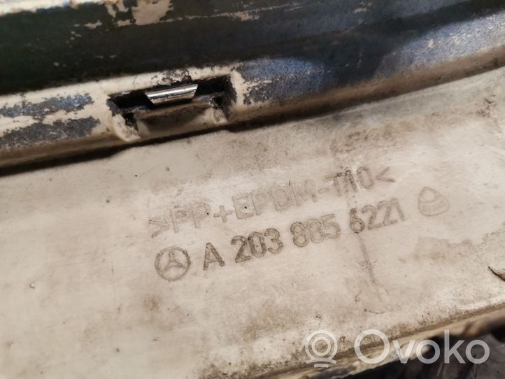 Mercedes-Benz C W203 Modanatura separatore del paraurti anteriore 2038856221