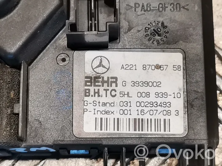 Mercedes-Benz S W221 Lämpöpuhaltimen moottorin vastus 2218706758