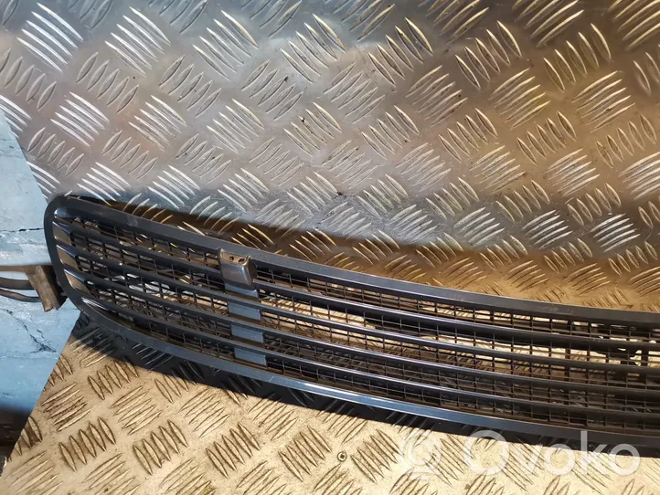 Mercedes-Benz S W220 Grille calandre supérieure de pare-chocs avant 2208800205