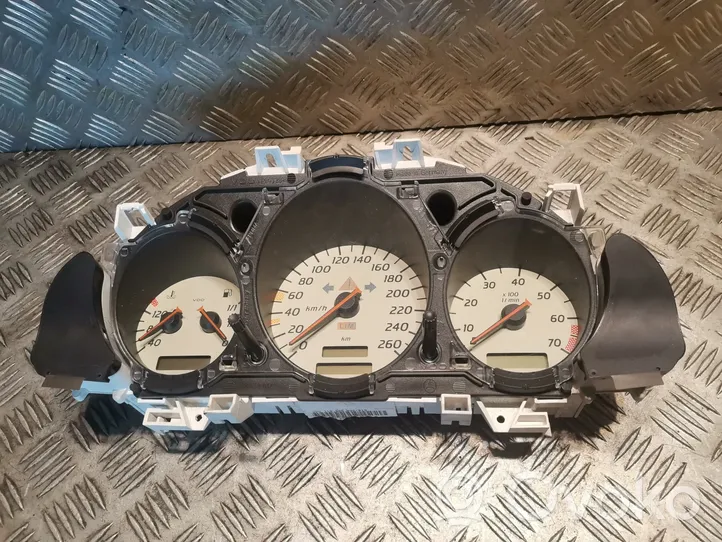 Mercedes-Benz SLK R170 Tachimetro (quadro strumenti) 1705403411