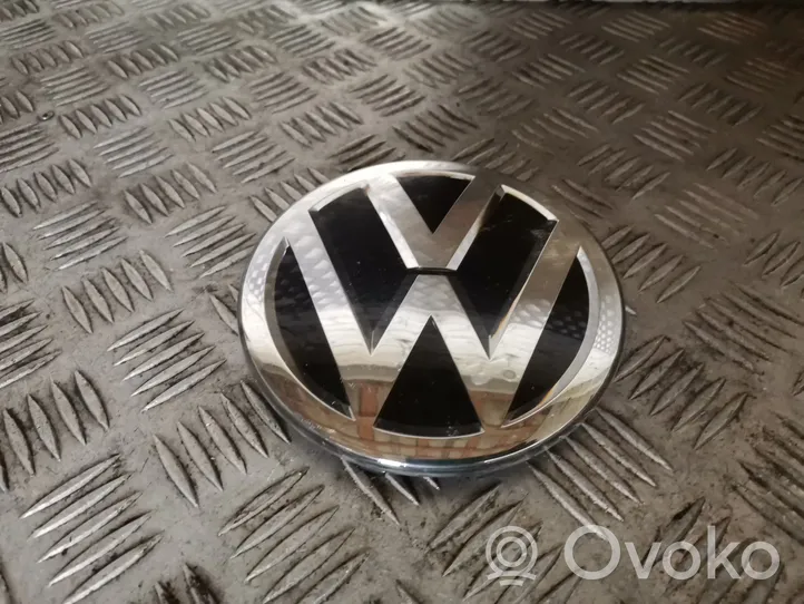 Volkswagen PASSAT B8 Gamintojo ženkliukas 3G0853601C