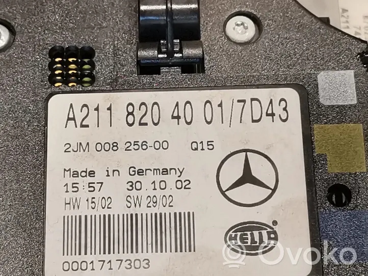 Mercedes-Benz E W211 Priekinių vietų apšvietimo žibintas 2118204001