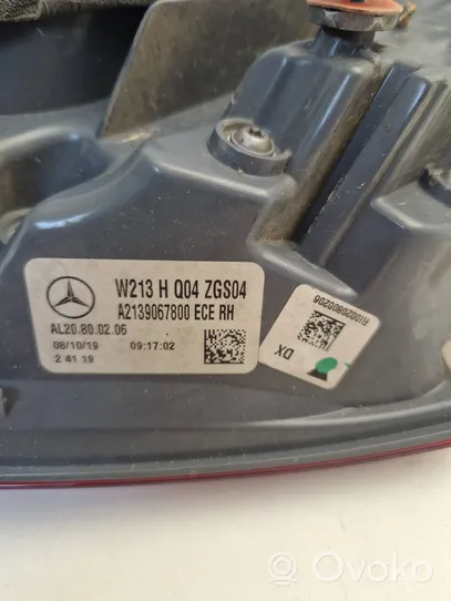 Mercedes-Benz E W213 Lampa tylna A2139067800