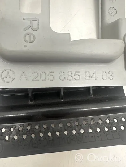 Mercedes-Benz C W205 Takapuskurin kulmaosan verhoilu A2058859403