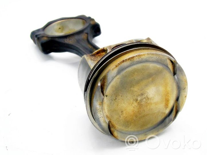 Seat Leon (1M) Piston avec bielle 