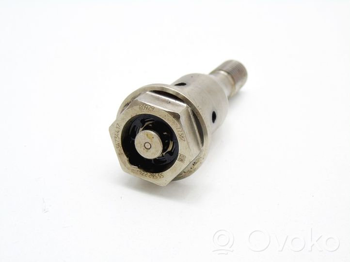 Opel Astra J Valvola di controllo dell’olio 55562224