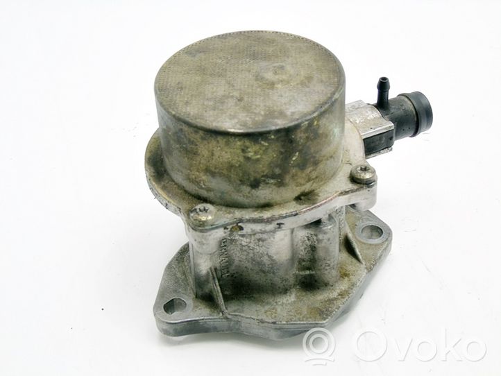 Renault Clio II Vacuum pump 8200441204