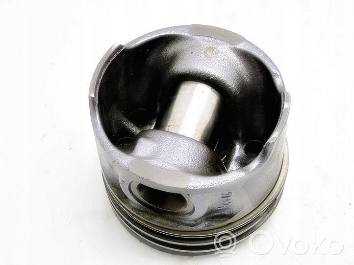 Renault Megane III Piston 7657X