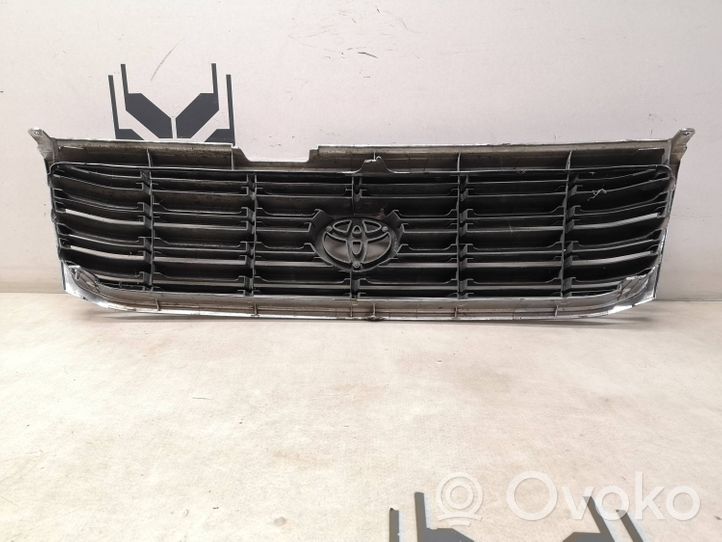 Toyota Land Cruiser (J100) Grille de calandre avant 5311160350