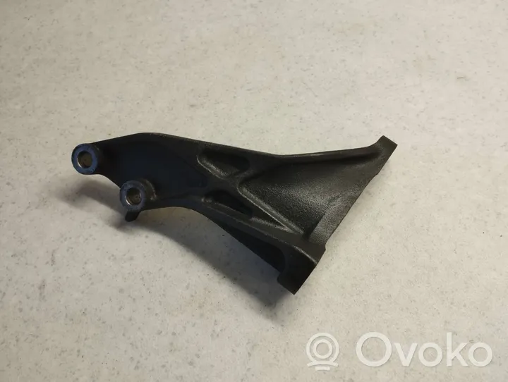 Toyota Hilux (AN10, AN20, AN30) Support de boîte de vitesses 33118-04020