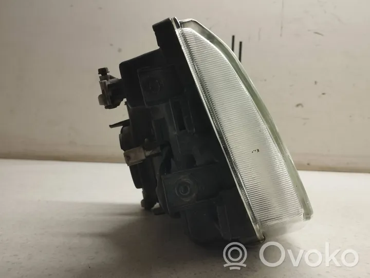 Mitsubishi Pajero Lampa przednia 110-37747