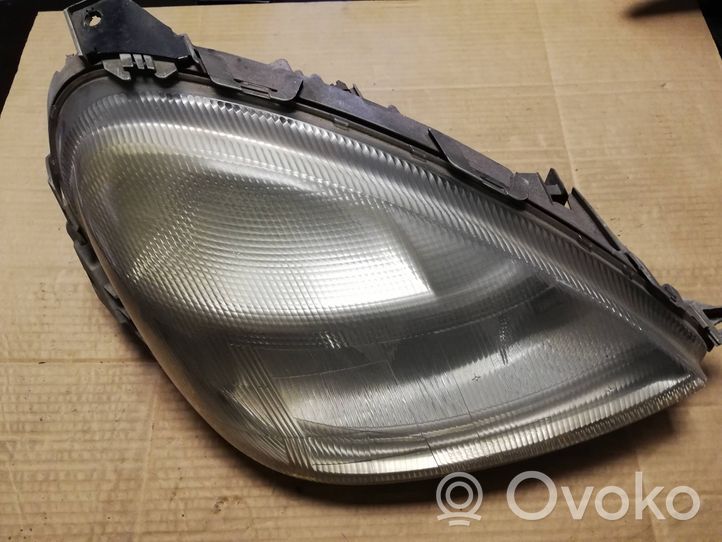 Mercedes-Benz A W168 Lampa przednia A1688200261