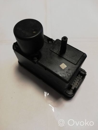 Volkswagen PASSAT B3 Central locking vacuum pump 357962257