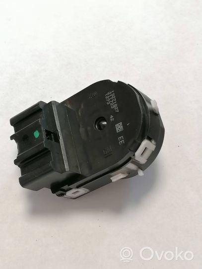 Opel Astra J Wing mirror switch 13271827