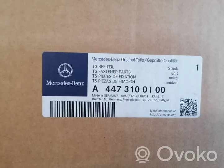 Mercedes-Benz V Class W447 Hak holowniczy / Komplet A4479004105