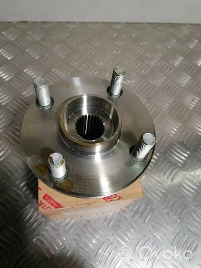 Toyota Corolla E120 E130 Fuso a snodo con mozzo ruota anteriore 4350212110