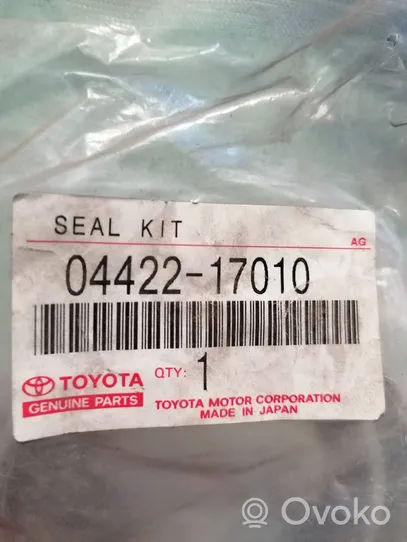 Toyota Sienna XL20 II Front wheel bearing hub 0442217010