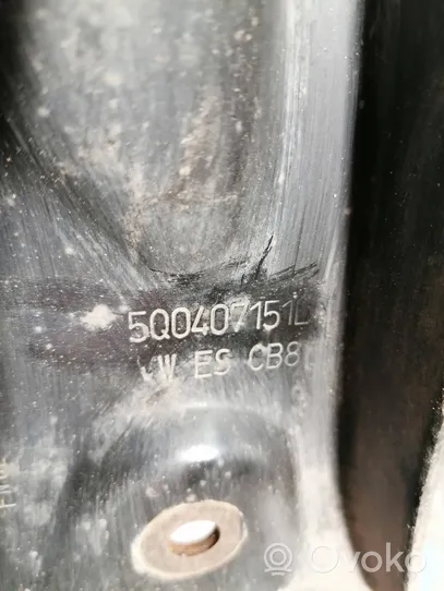 Skoda Octavia Mk3 (5E) Triangle bras de suspension inférieur avant 5Q0407151L