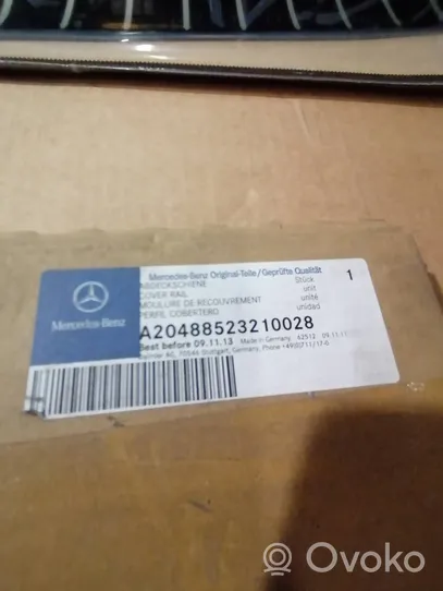 Mercedes-Benz C W204 Garniture de hayon A2048852321