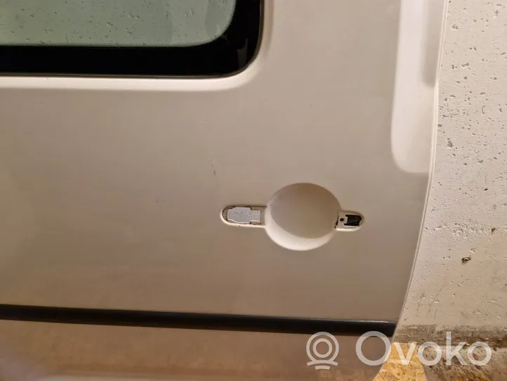 Volkswagen Caddy Bīdāmas sānu durvis 