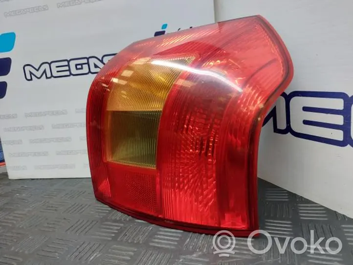 Toyota Corolla E120 E130 Tailgate rear/tail lights 