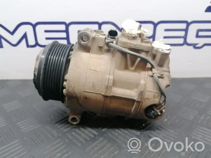 Mercedes-Benz E C207 W207 Ilmastointilaitteen kompressorin pumppu (A/C) 