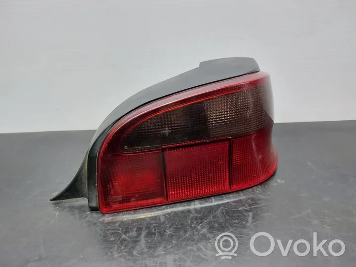 Citroen Saxo Lampy tylnej klapy bagażnika 